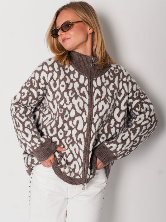 Leo Oversize Zipper Strickjacke -  Leo/Coffee/Weiß